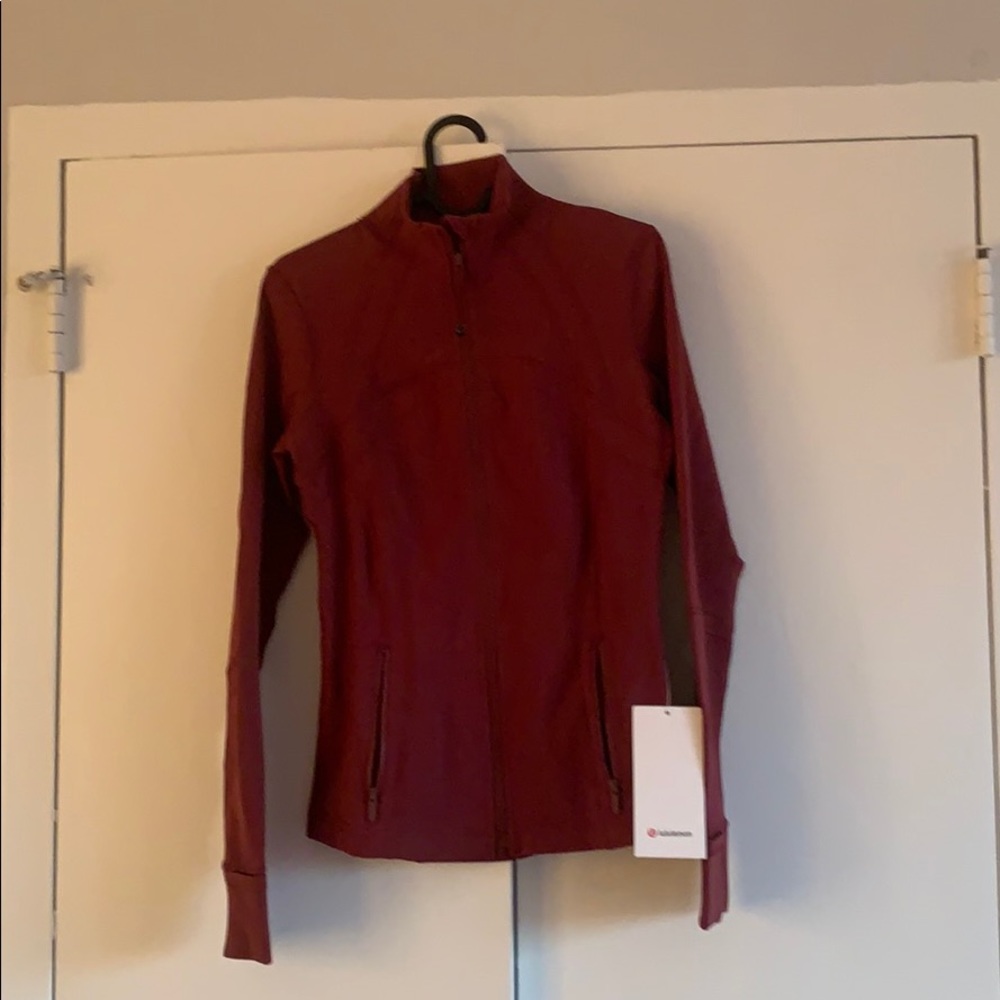 Sell or trade! NWT lululemon define jacket